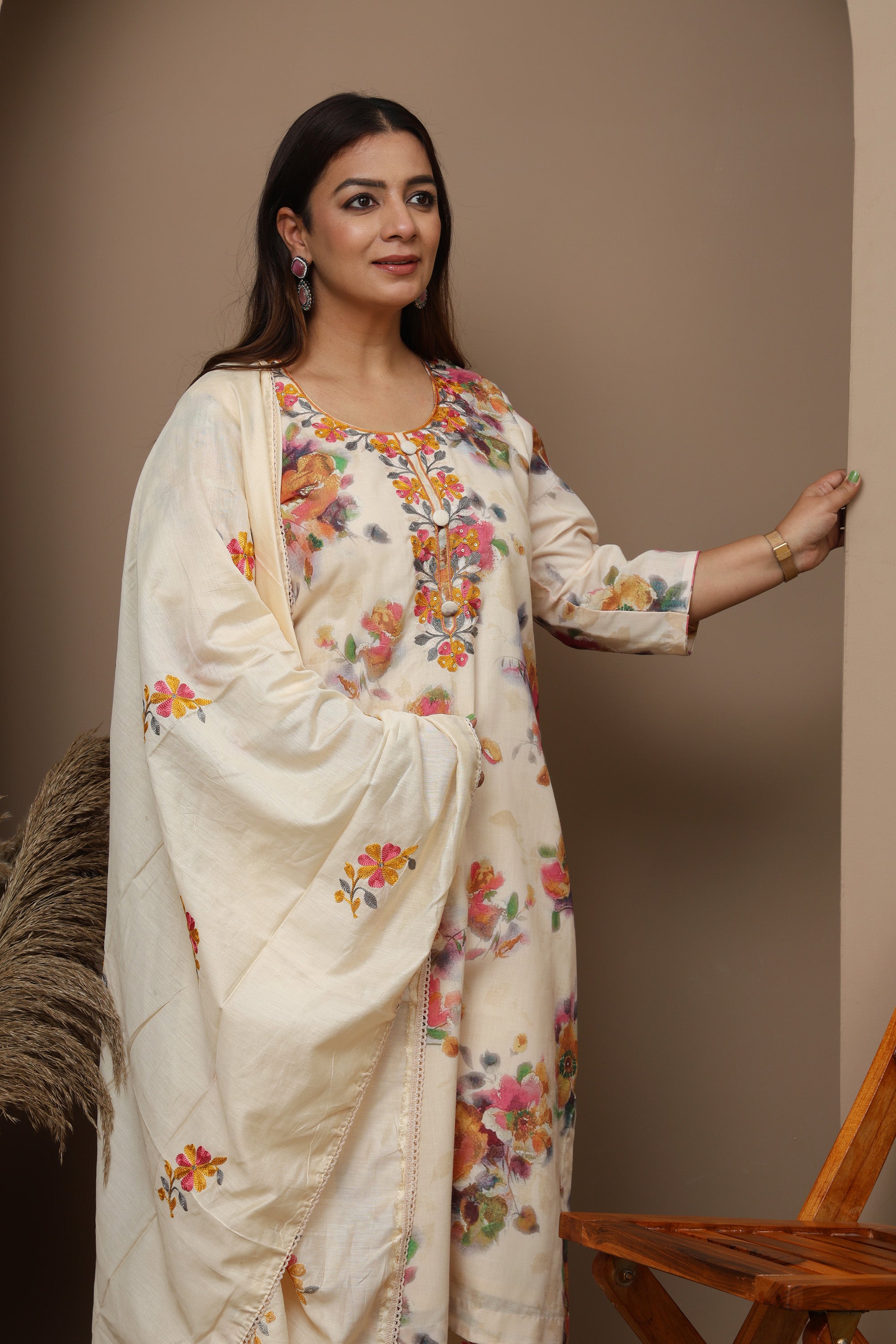 Off-White Floral Print Suit Set with Embroidered Neckline