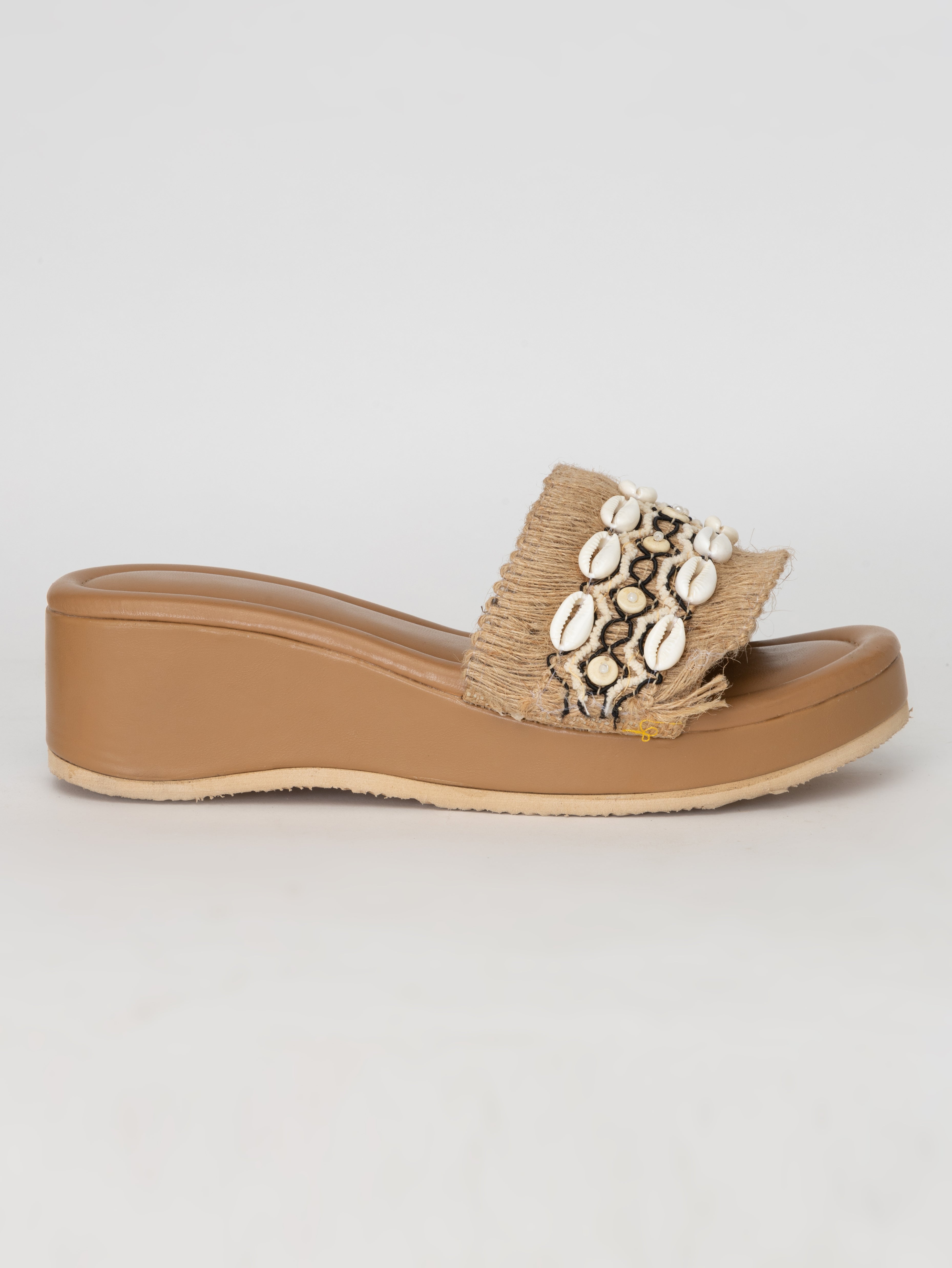 Beige Seashell Block Heels – Coastal-Inspired Slip-On Sandals